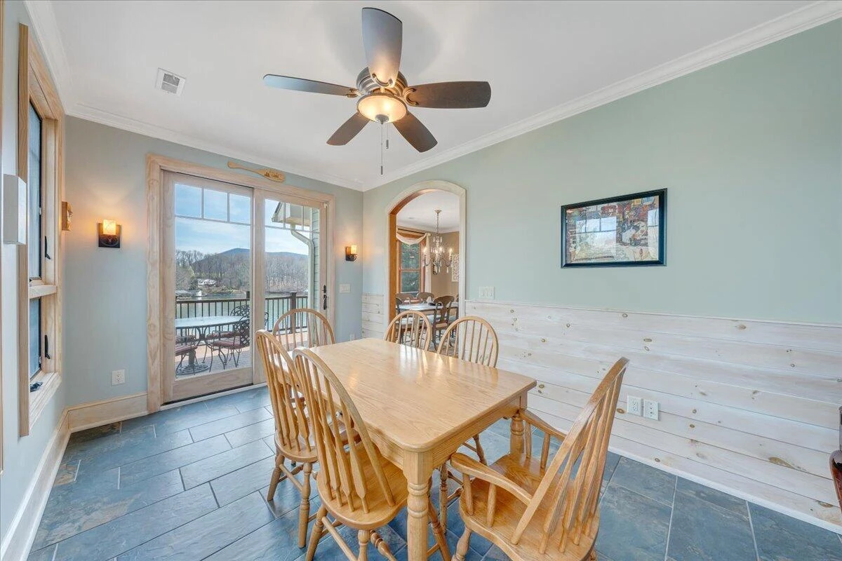 308 Pine DR - Photo 26