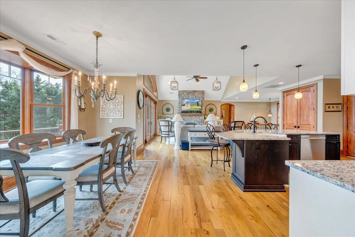 308 Pine DR - Photo 27