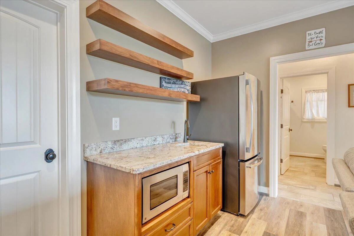308 Pine DR - Photo 45