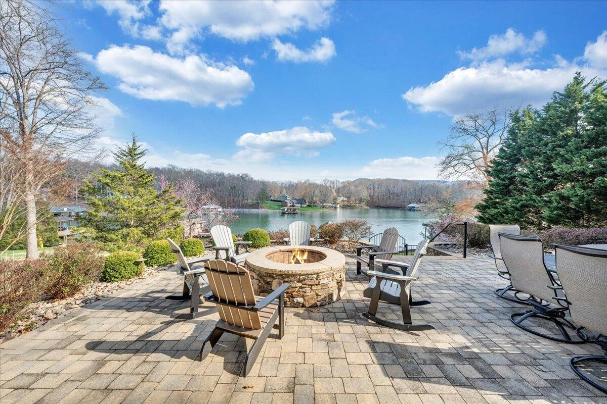 308 Pine DR - Photo 63