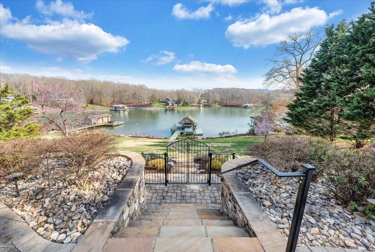 308 Pine DR - Photo 67