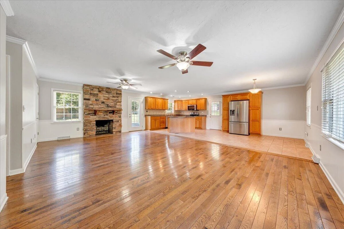 3565 Colony LN - Photo 2