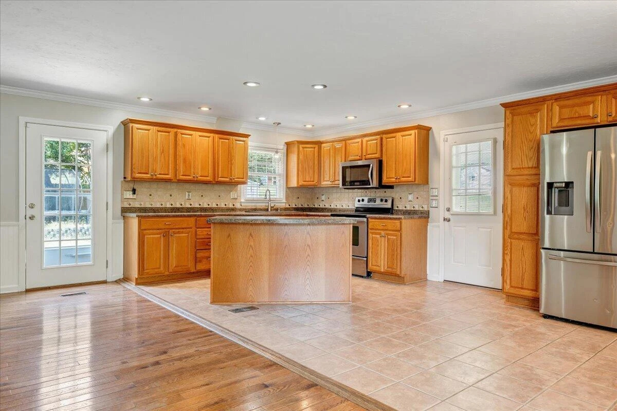 3565 Colony LN - Photo 7
