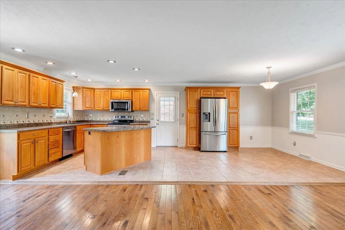 3565 Colony LN - Photo 8
