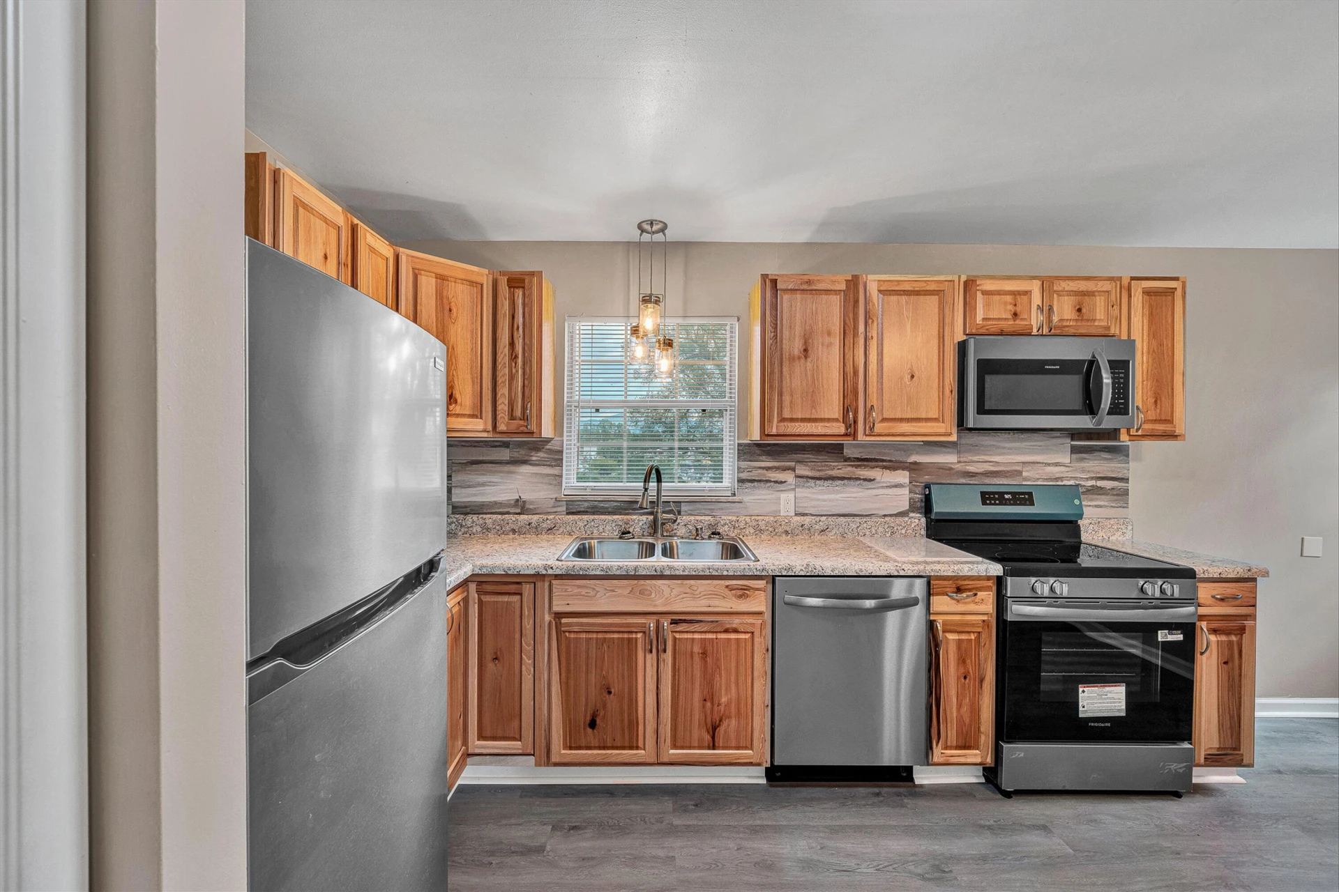 1609 Dunbar ST NW - Photo 7