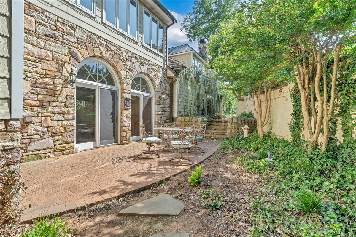 6104 Greyholme LN - Photo 99