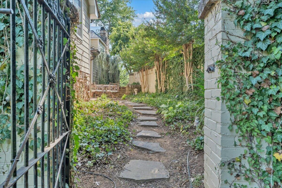 6104 Greyholme LN - Photo 101