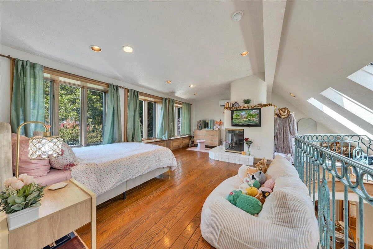 6104 Greyholme LN - Photo 11