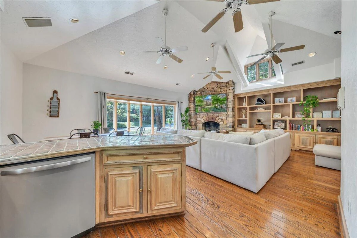 6104 Greyholme LN - Photo 74