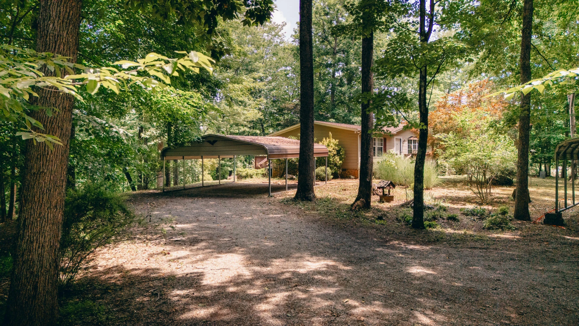 1280 Calvert RD - Photo 5