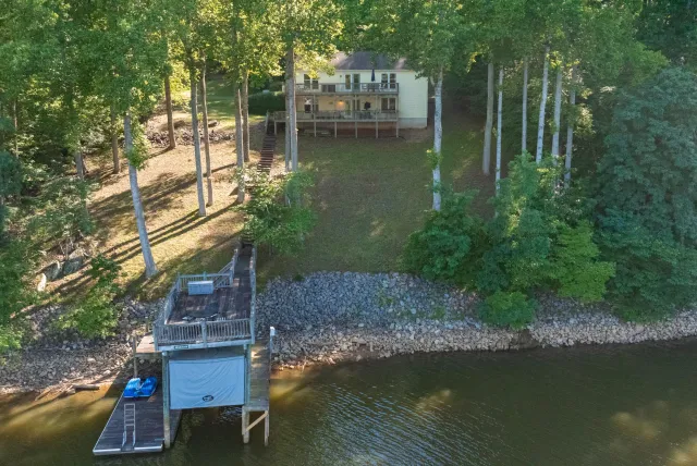 1650 Crafts Church RD, Glade Hill, VA, 24092