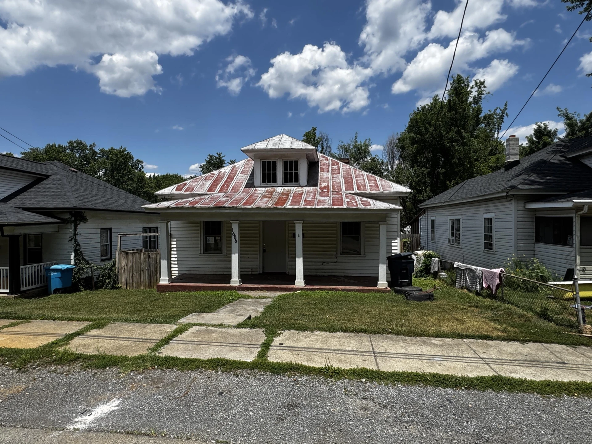 1606 Church AVE SE