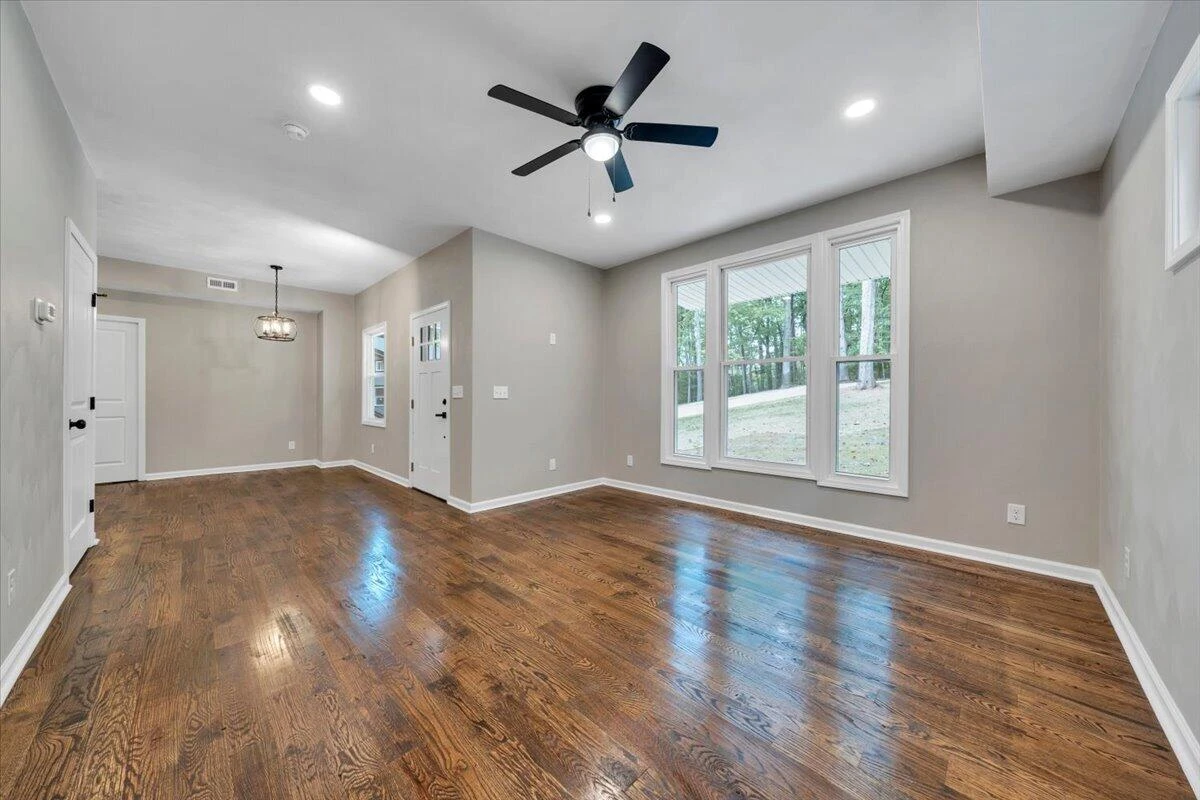 1131 Summerset DR - Photo 5