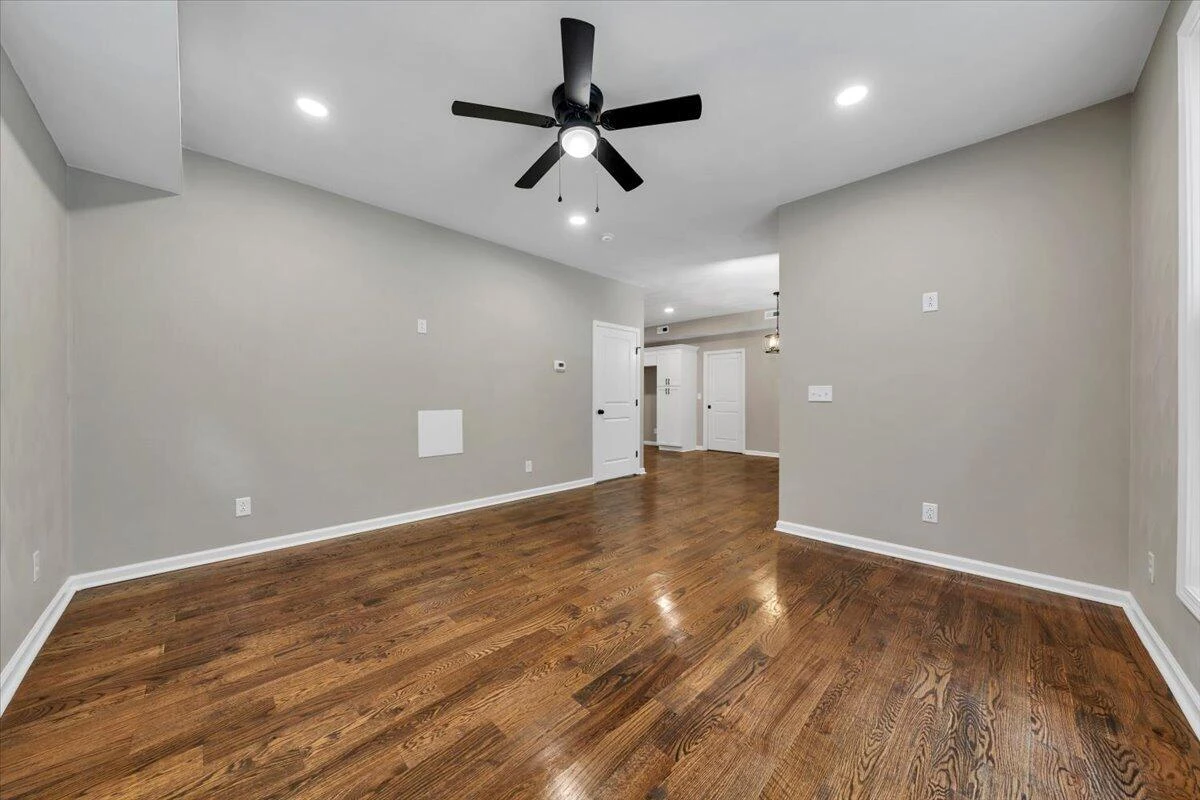 1131 Summerset DR - Photo 6