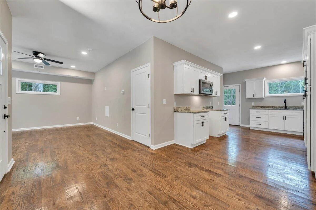 1131 Summerset DR - Photo 7