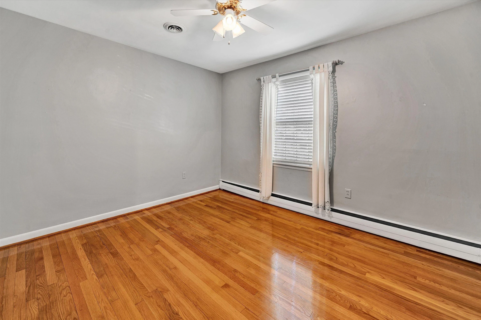 2712 Stephenson AVE SW - Photo 32