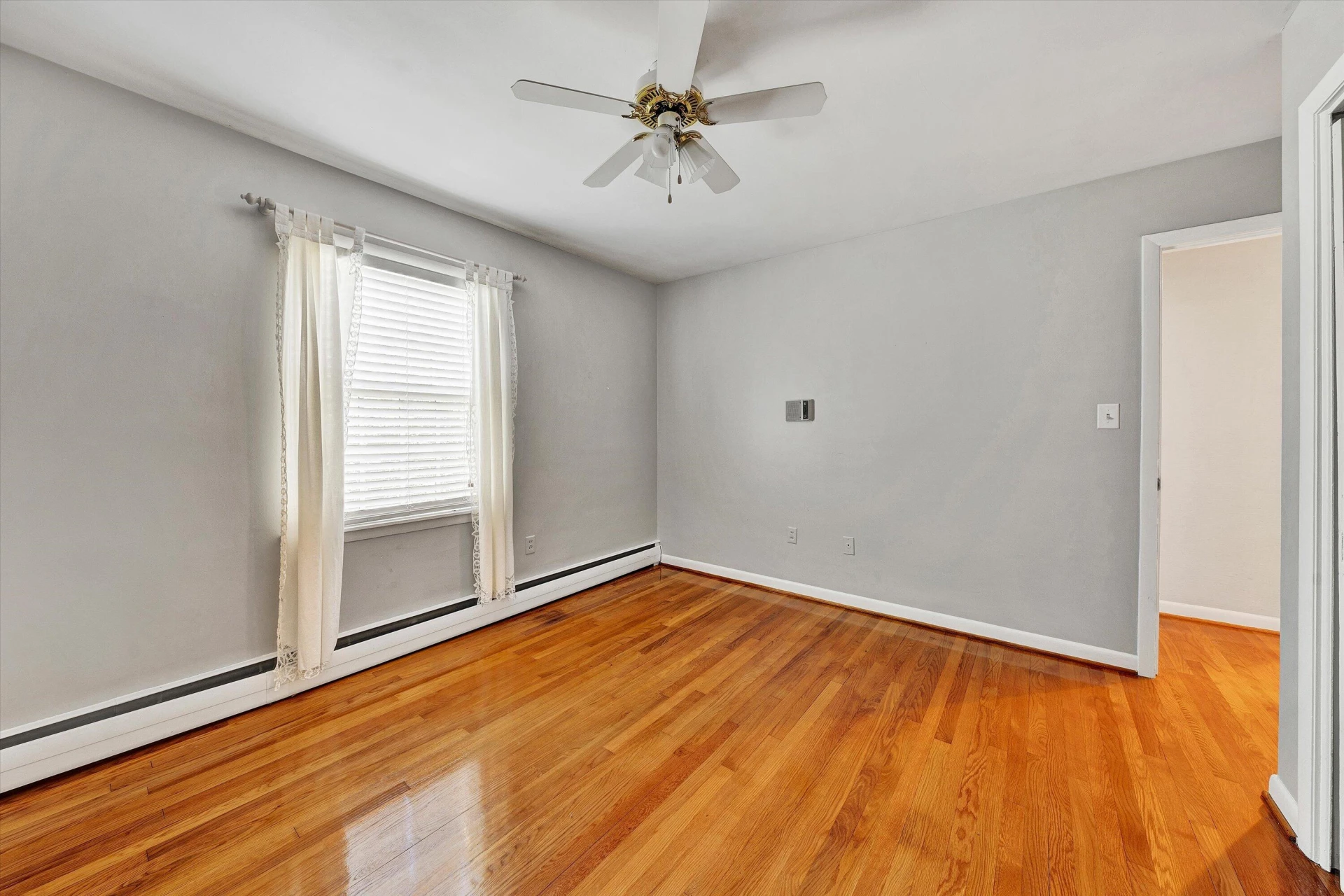 2712 Stephenson AVE SW - Photo 33