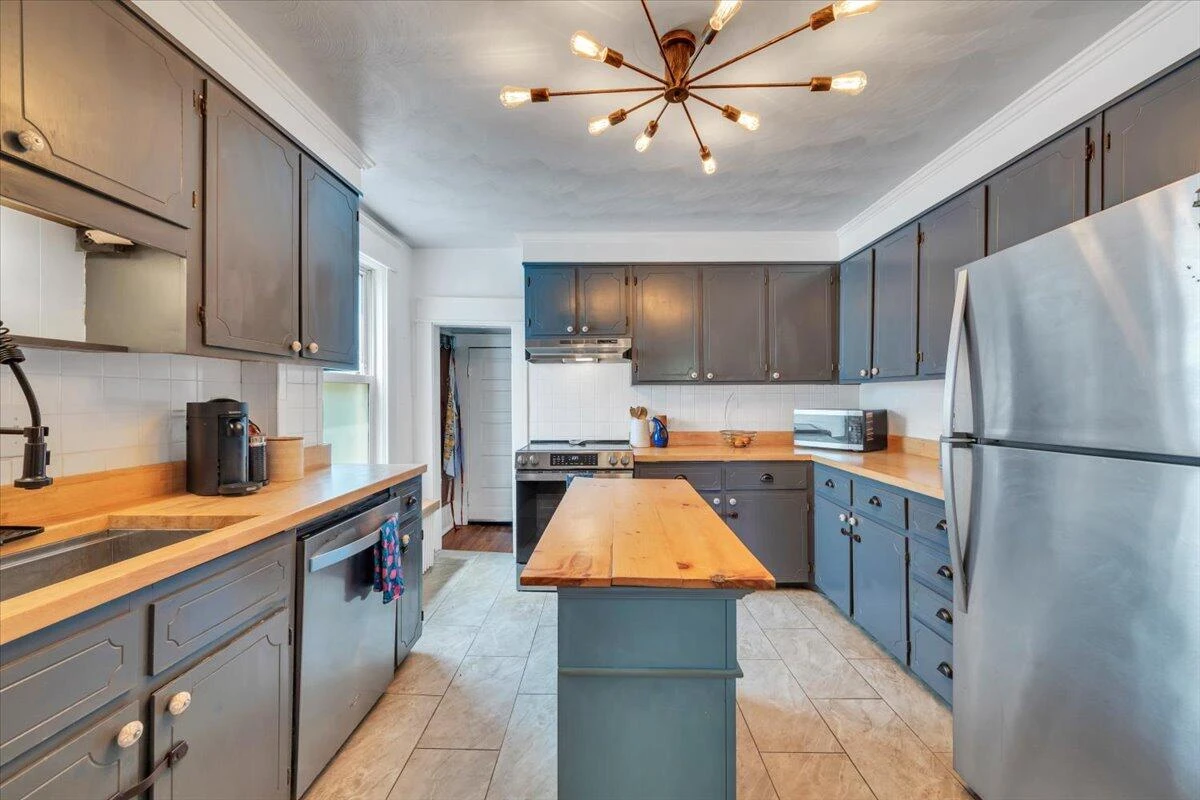 2112 Denniston AVE SW - Photo 15