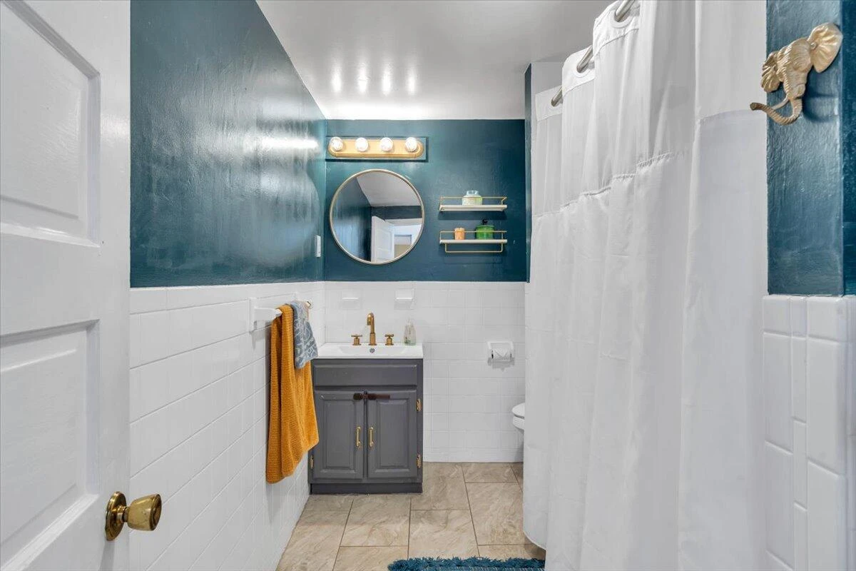 2112 Denniston AVE SW - Photo 27
