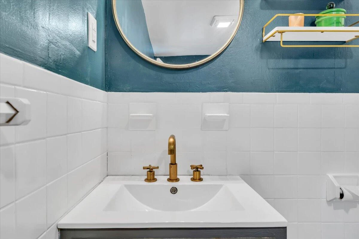 2112 Denniston AVE SW - Photo 29