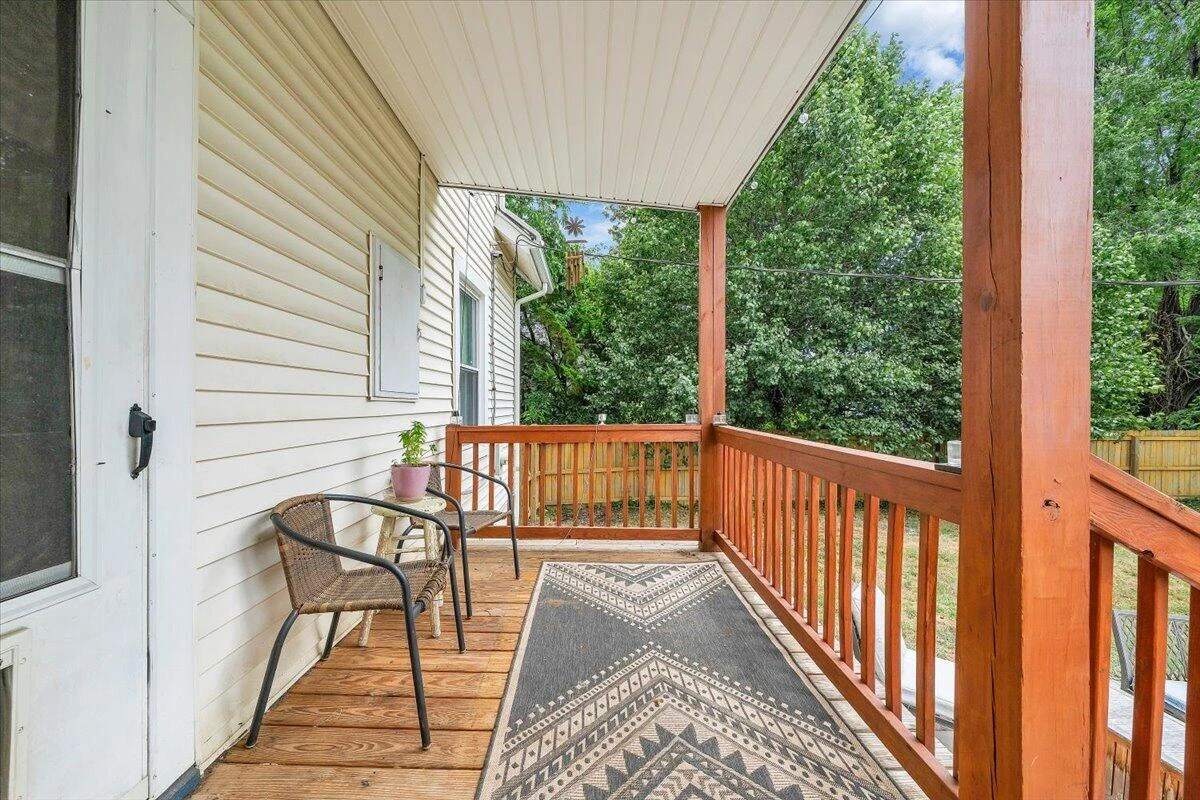 2112 Denniston AVE SW - Photo 33