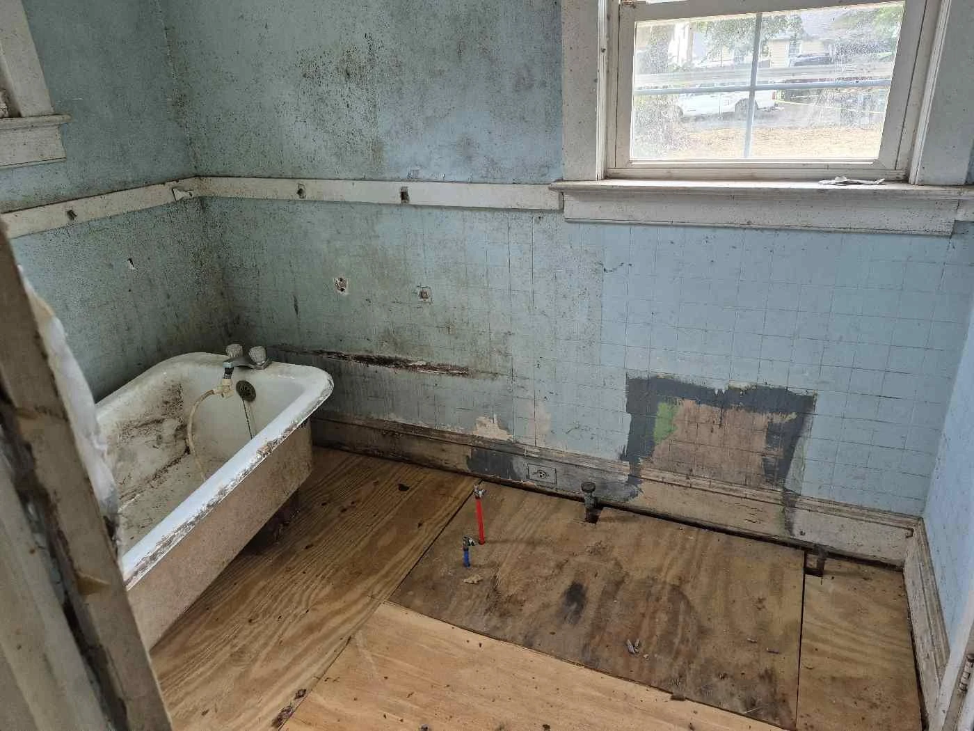 806 Stuart ST - Photo 17
