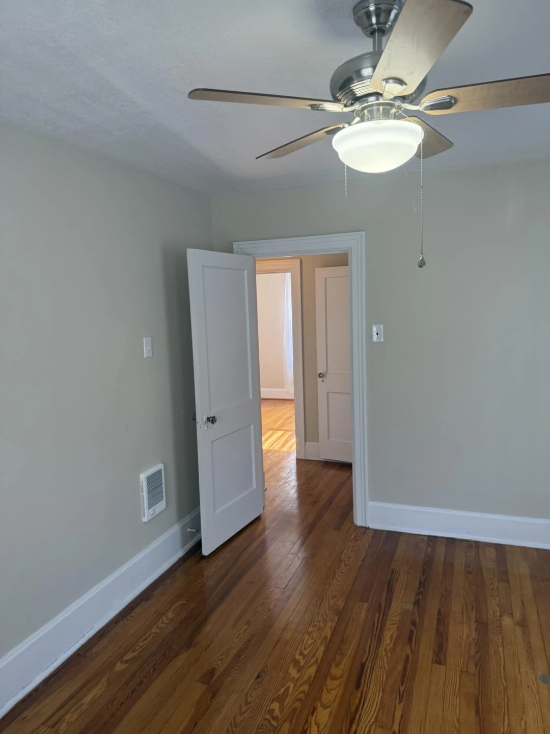 625 Jefferson AVE - Photo 22