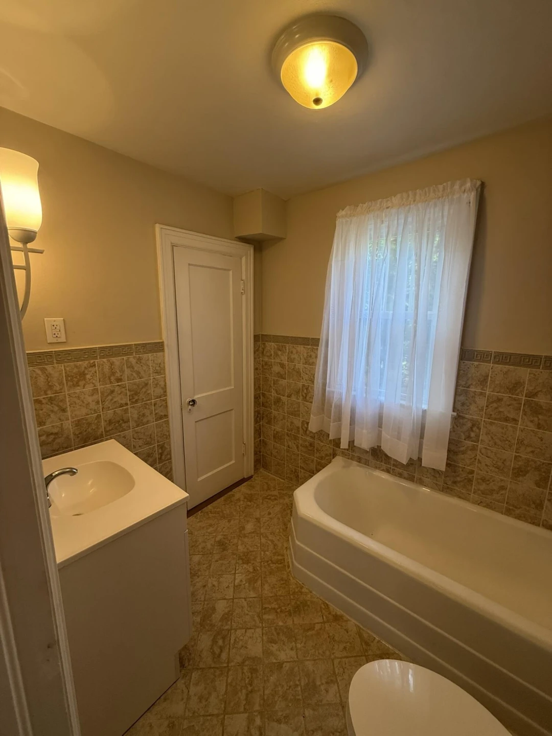 625 Jefferson AVE - Photo 28
