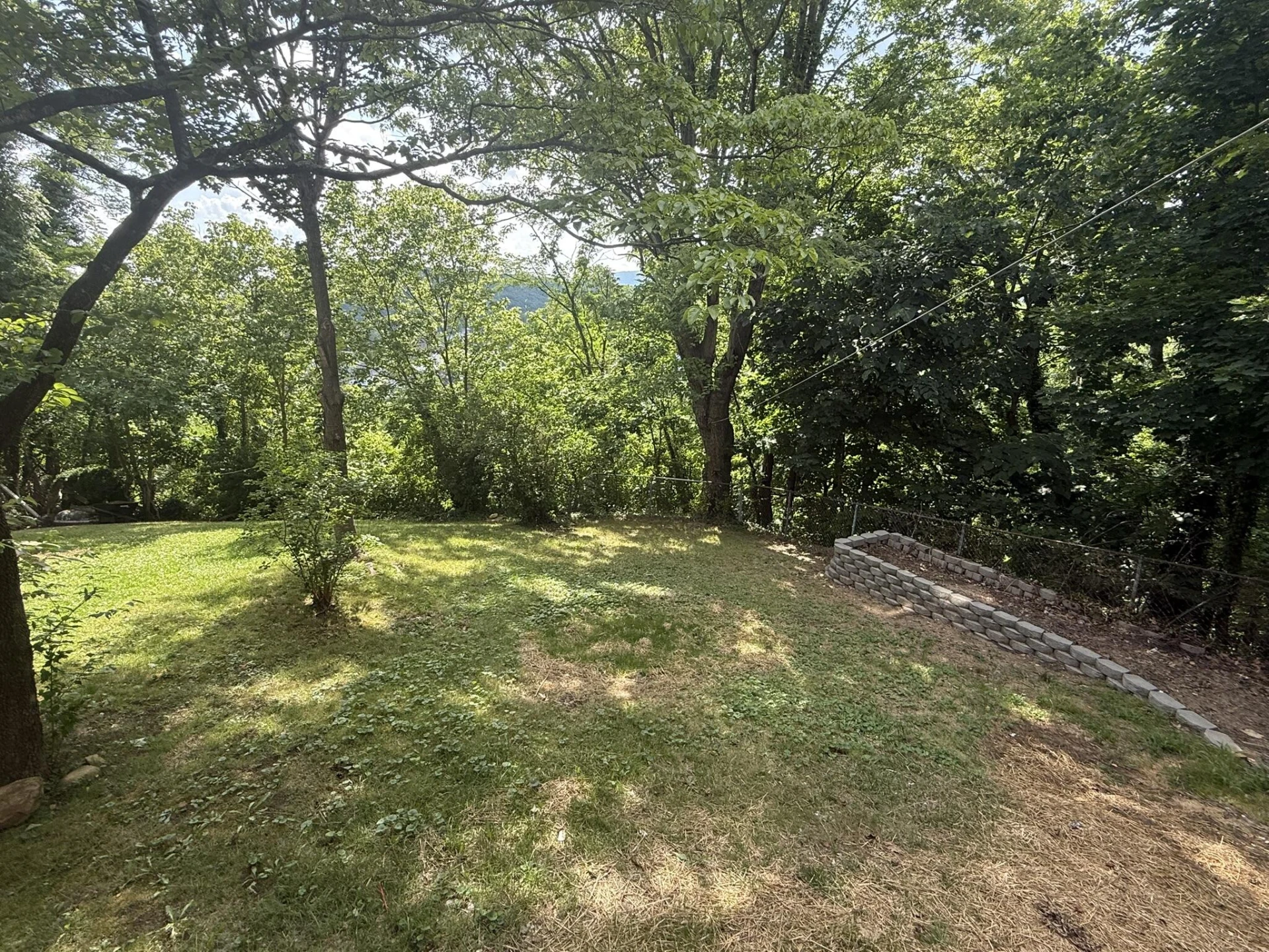 625 Jefferson AVE - Photo 5
