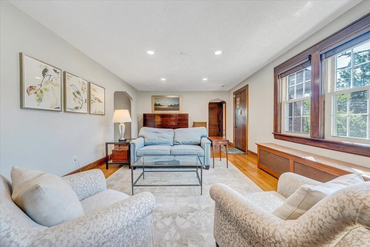 3157 Woodlawn AVE SW - Photo 11