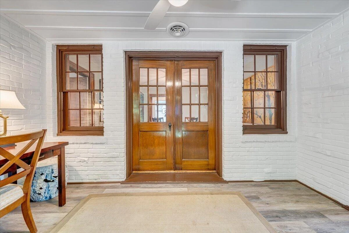 3157 Woodlawn AVE SW - Photo 18