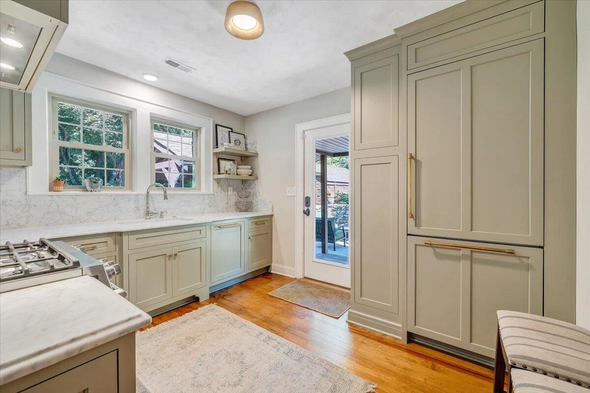 3157 Woodlawn AVE SW - Photo 20