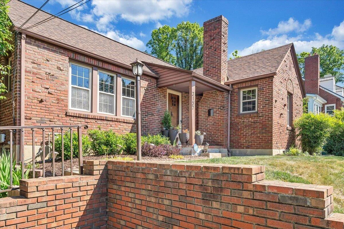 3157 Woodlawn AVE SW - Photo 57