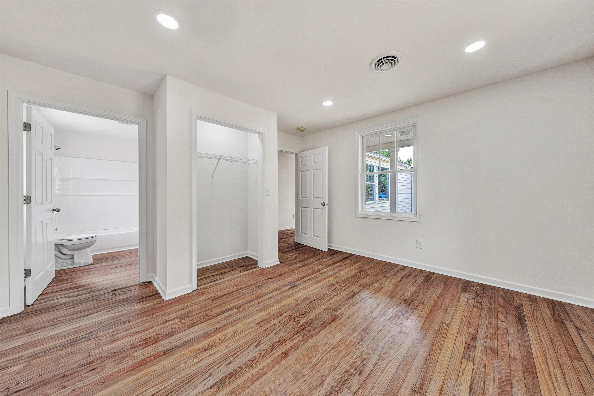 1127 Highland RD - Photo 11