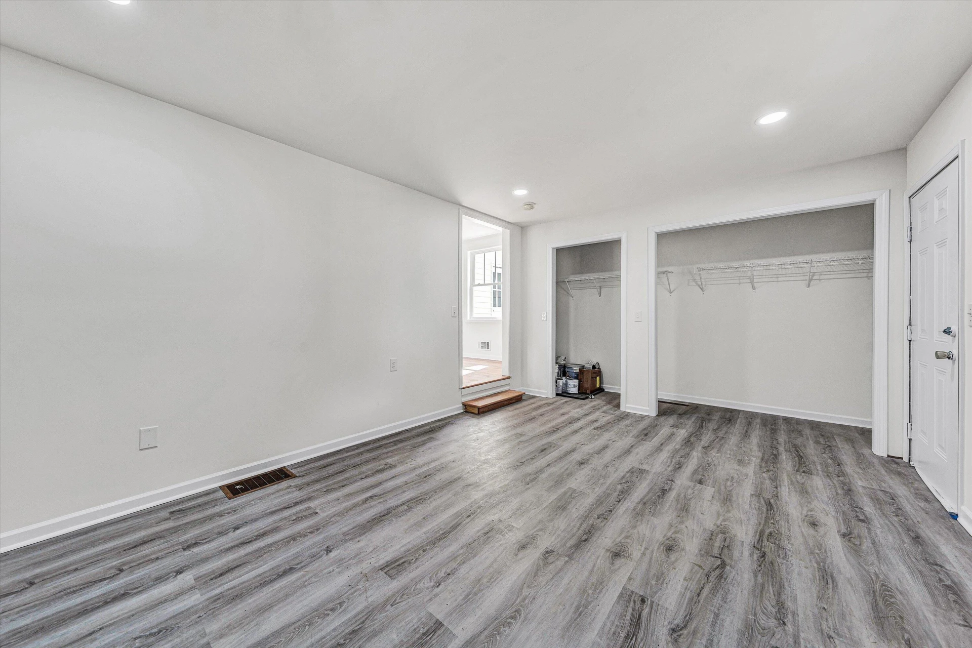 1127 Highland RD - Photo 16
