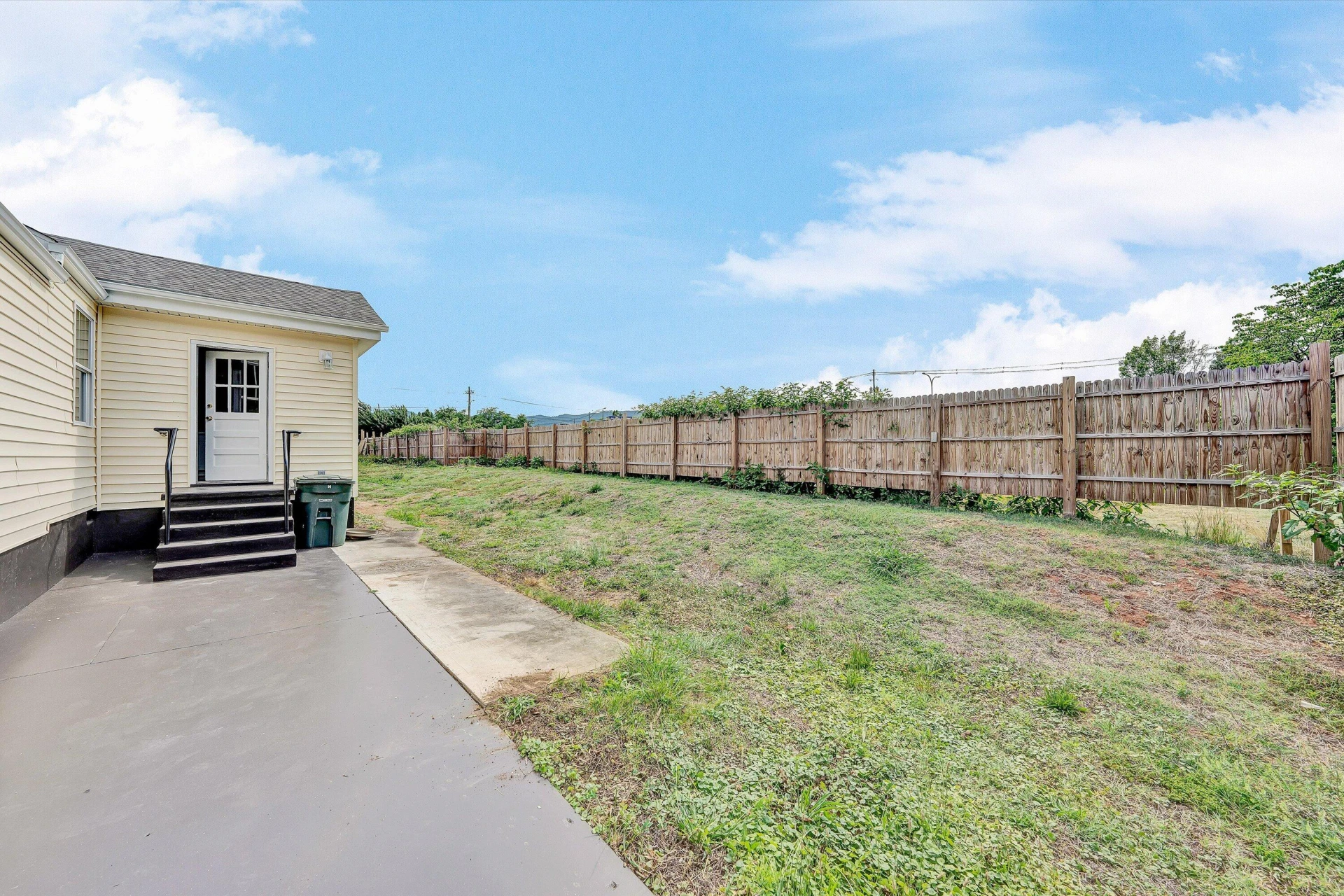 1127 Highland RD - Photo 18