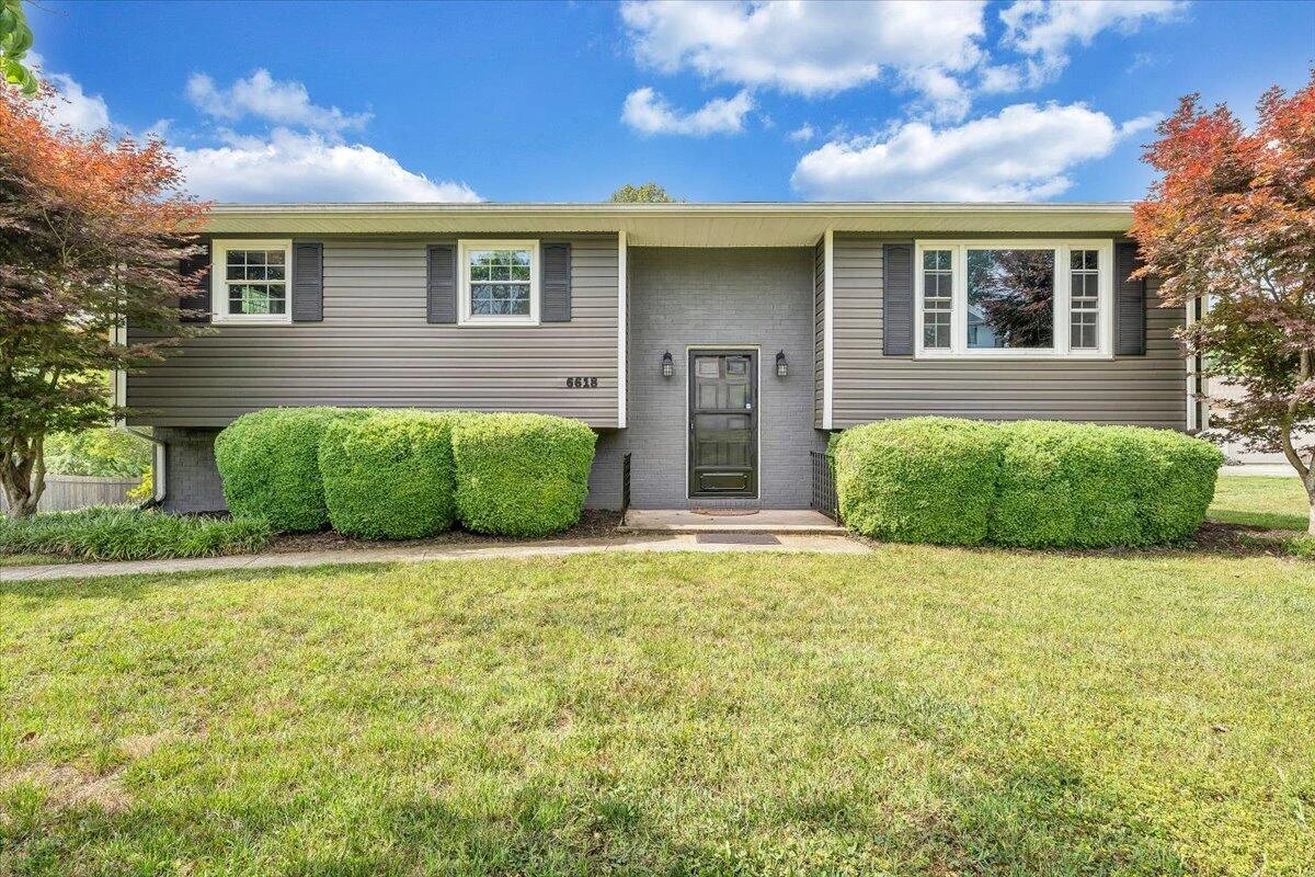 6618 Bryant CIR