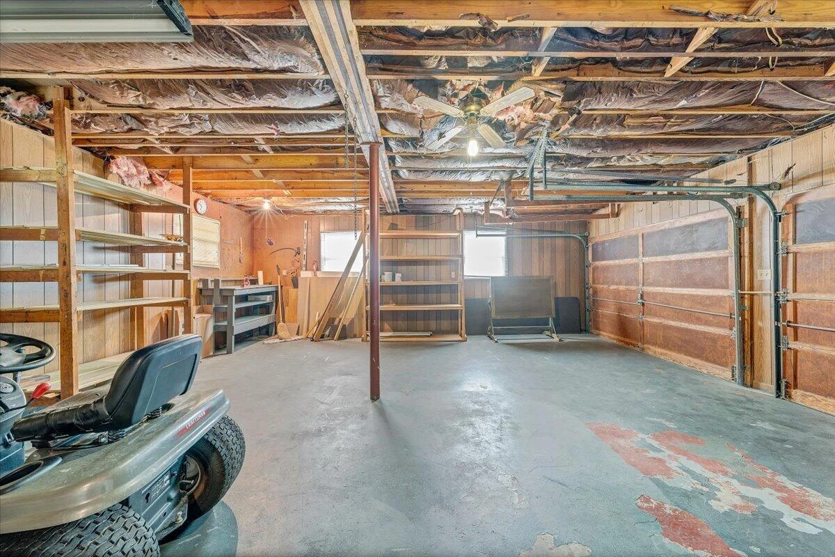 6618 Bryant CIR - Photo 32