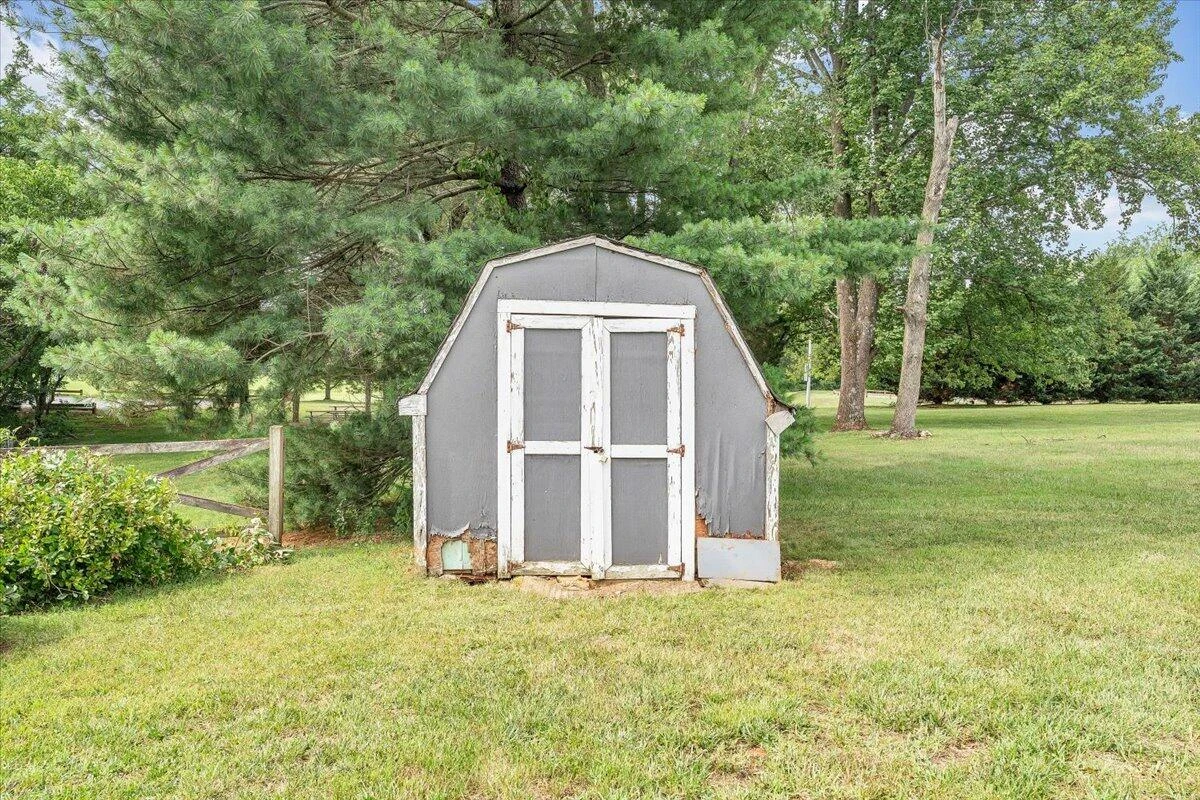 6618 Bryant CIR - Photo 35