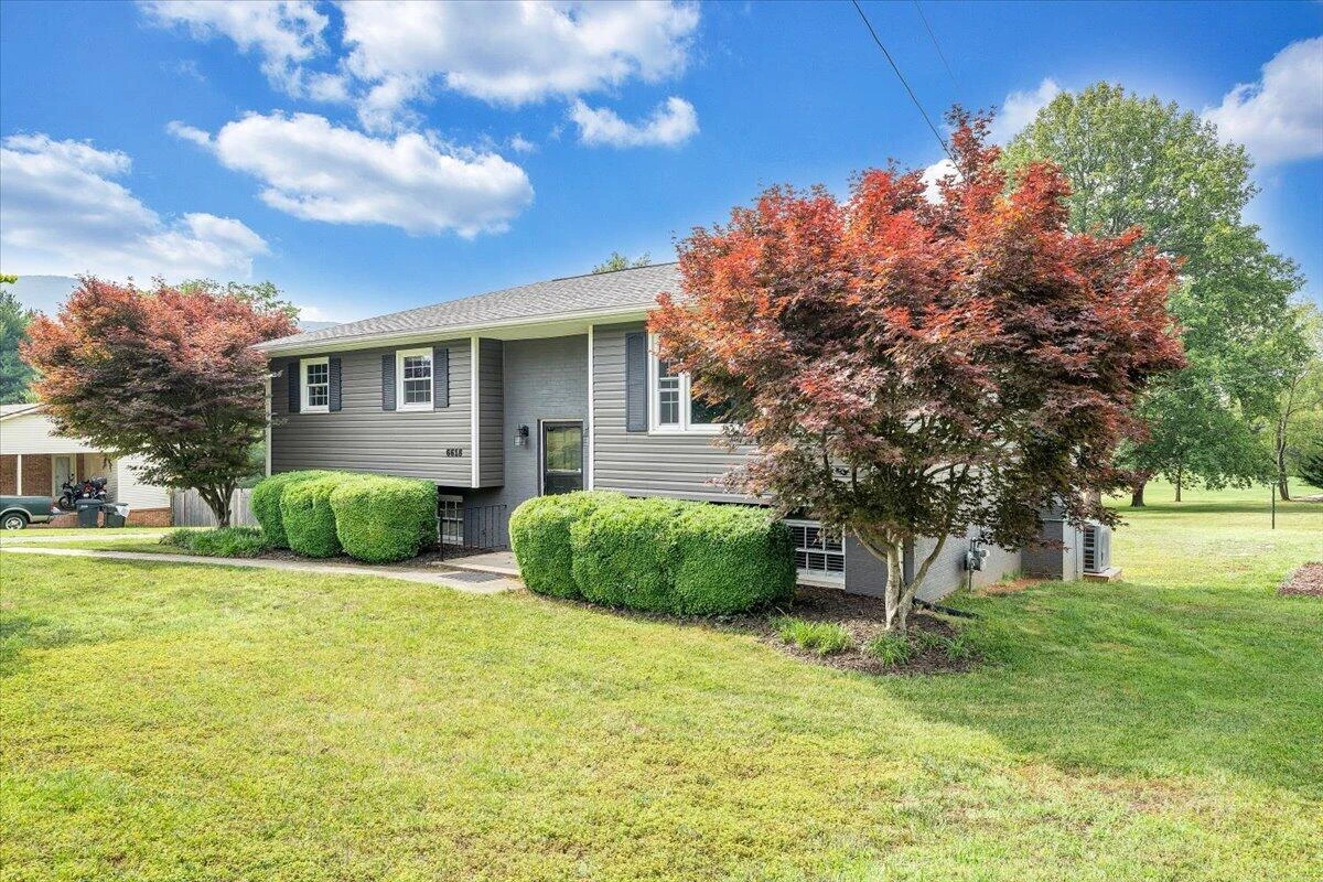 6618 Bryant CIR - Photo 43