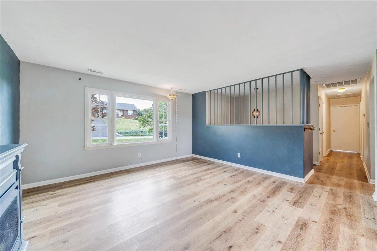 6618 Bryant CIR - Photo 5