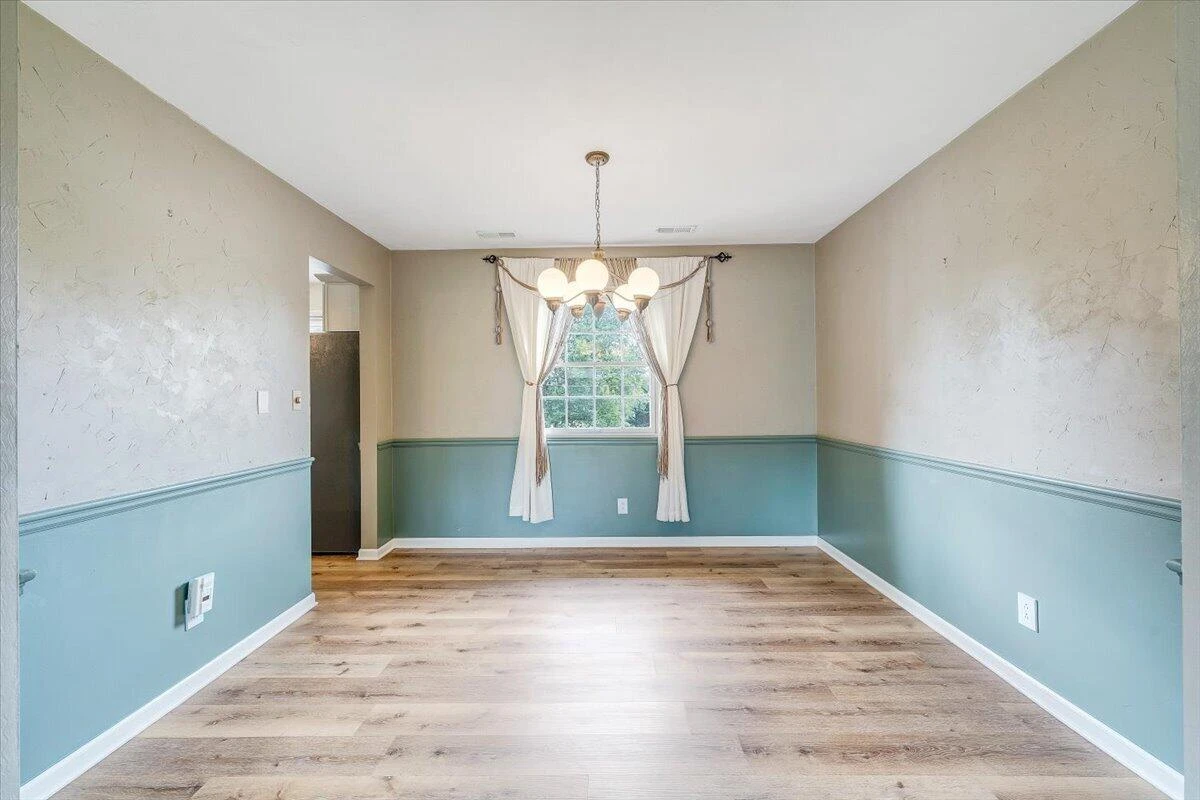 6618 Bryant CIR - Photo 7