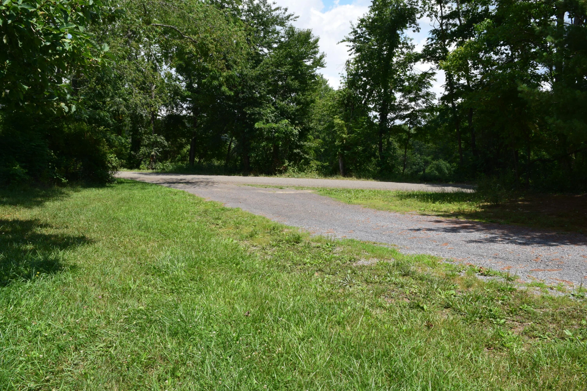 252 Reece RD SW - Photo 2
