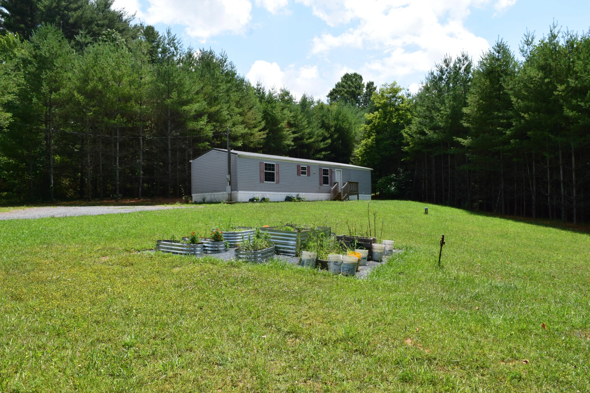 252 Reece RD SW - Photo 4