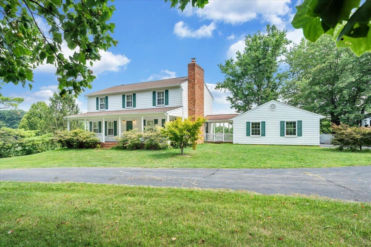 452 Country Club RD - Photo 2