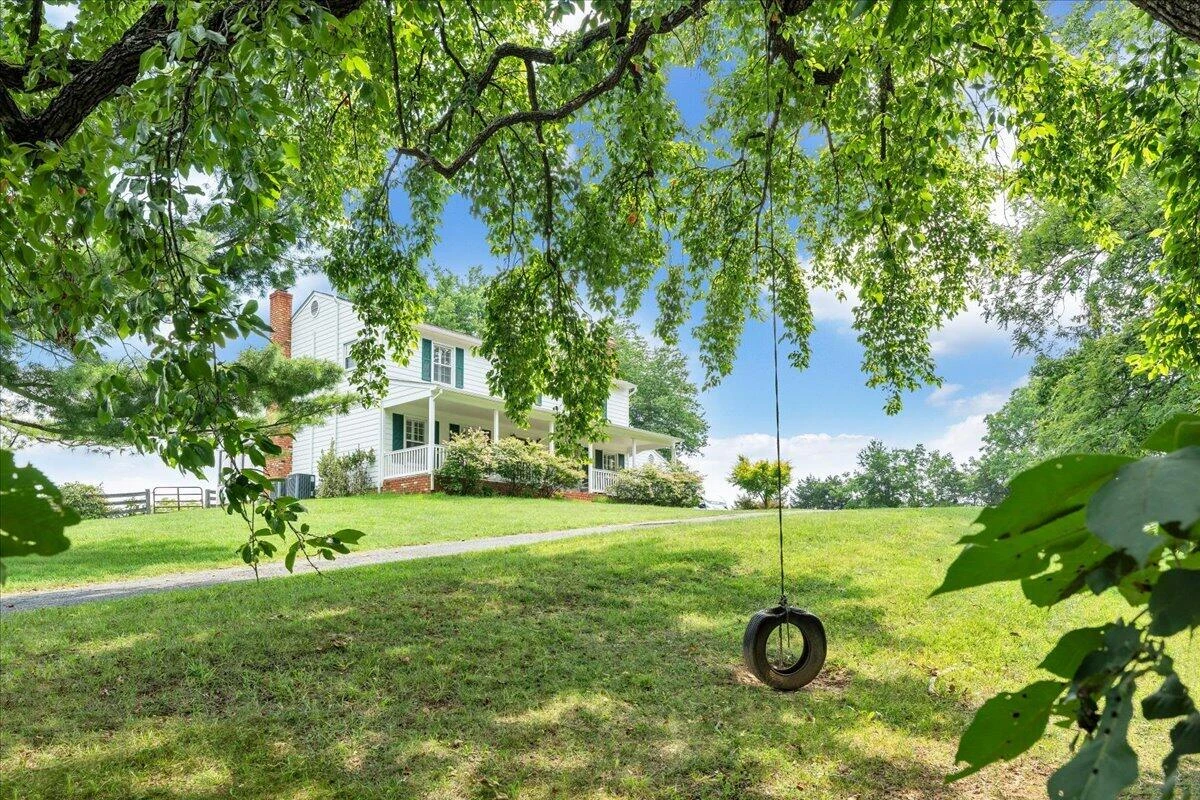 452 Country Club RD - Photo 3