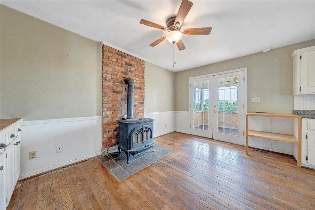 452 Country Club RD - Photo 12