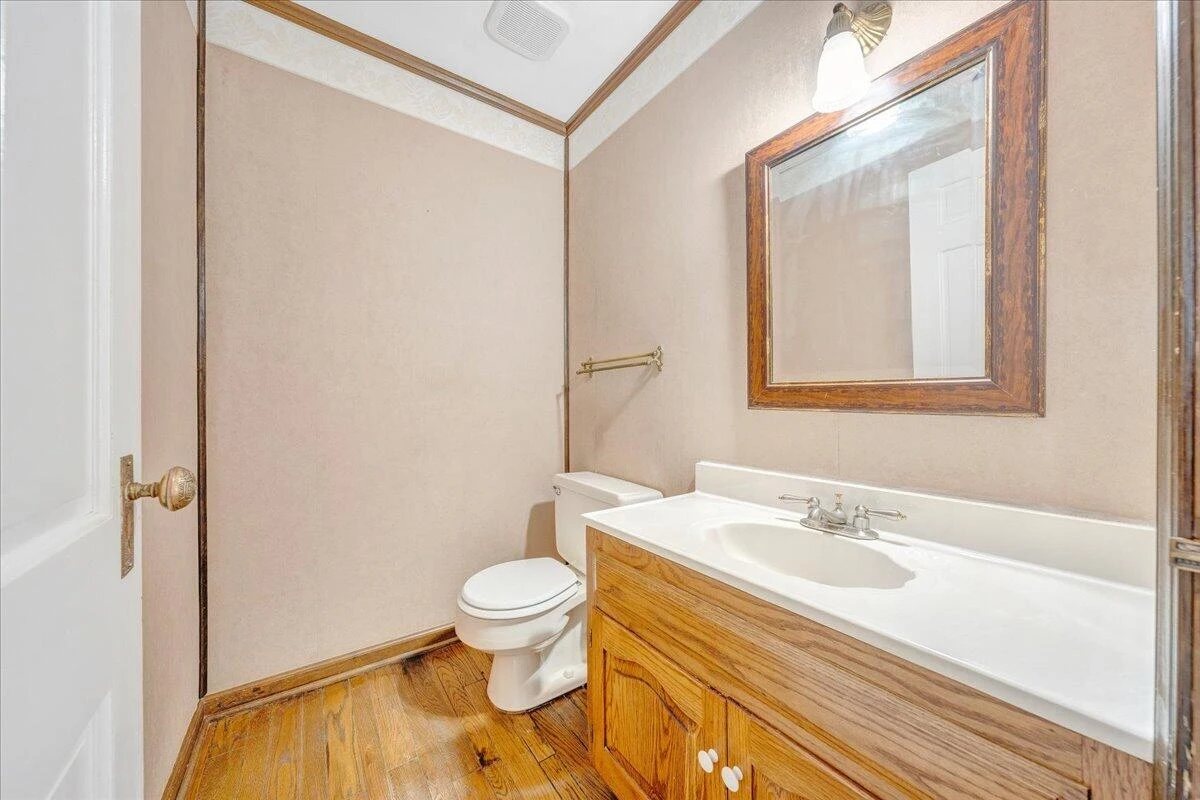 452 Country Club RD - Photo 17