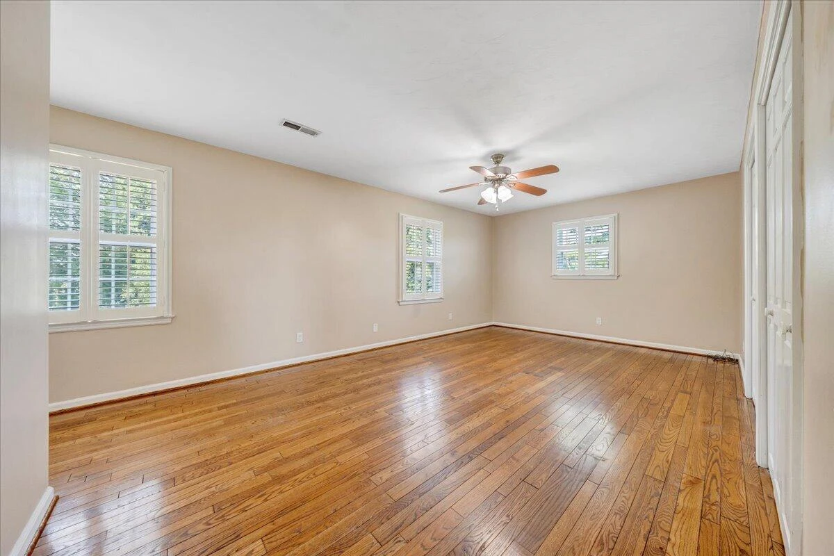 452 Country Club RD - Photo 20