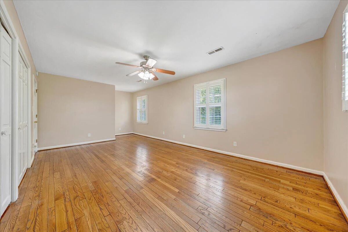 452 Country Club RD - Photo 21